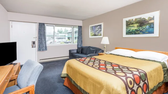 Super 8 by Wyndham Quesnel BC photo 6