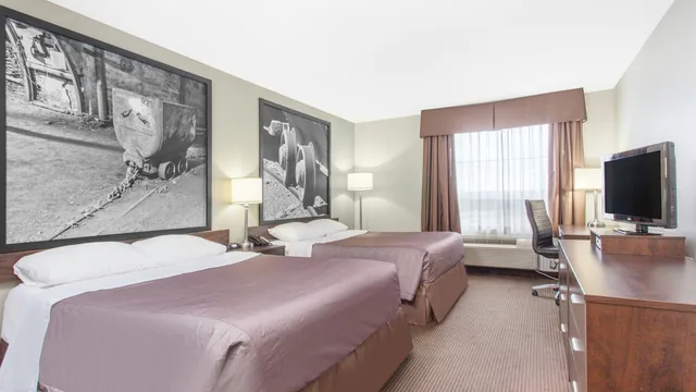 Super 8 by Wyndham Red Lake ON photo 7