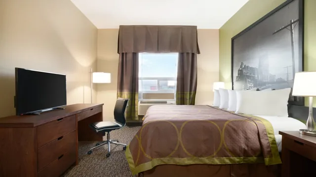 Super 8 by Wyndham Regina photo 3