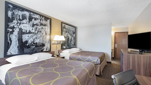 Super 8 by Wyndham Richfield UT photo 4