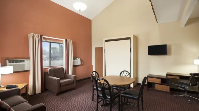 Super 8 by Wyndham Salem photo 5