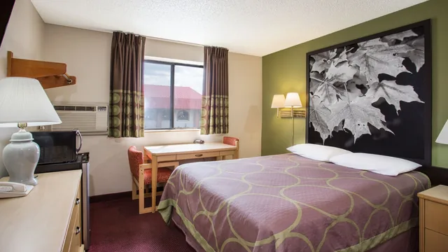 Super 8 by Wyndham Salem VA photo 10