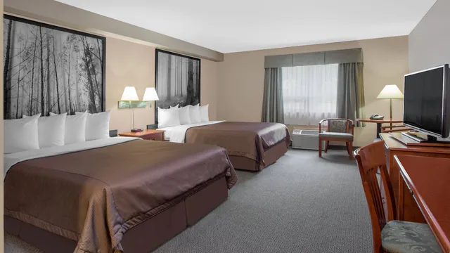 Super 8 by Wyndham Sault Ste Marie On photo 4