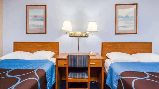 Super 8 by Wyndham Sidney NY photo 4
