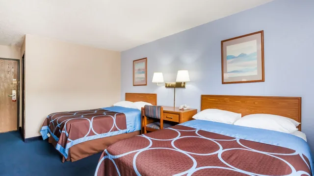 Super 8 by Wyndham Sidney NY photo 7