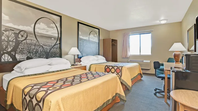 Super 8 by Wyndham Spokane/West photo 6