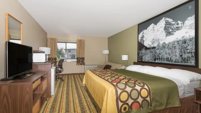 Super 8 by Wyndham Sterling CO photo 2