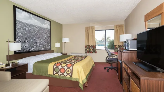 Super 8 by Wyndham Sterling CO photo 3