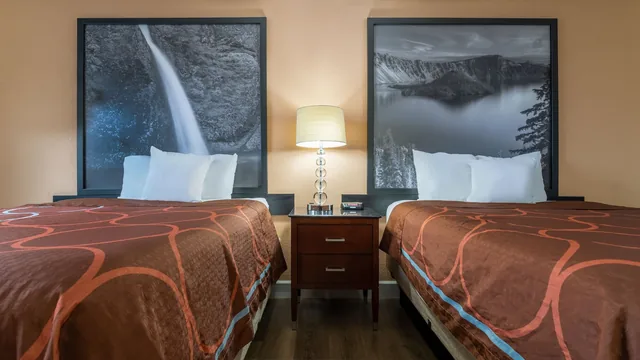 Super 8 by Wyndham The Dalles OR photo 4