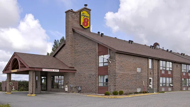 Super 8 by Wyndham Timmins ON photo 6