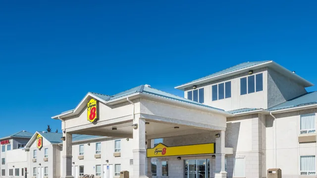 Super 8 by Wyndham Vermilion AB photo 10