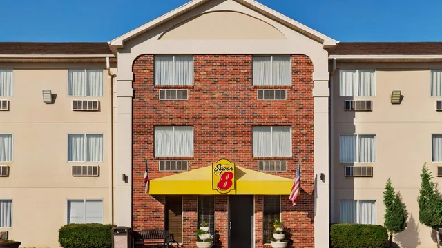 Super 8 by Wyndham Waco University Area photo 9