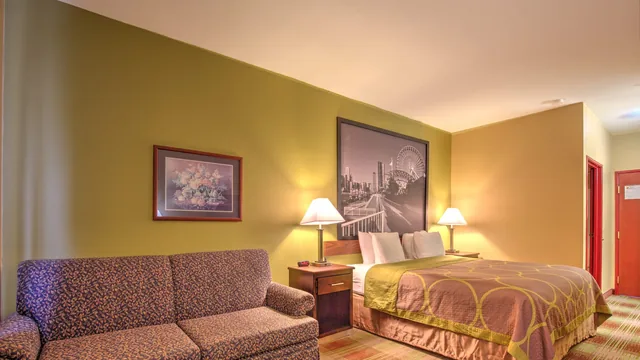 Super 8 by Wyndham Waterloo photo 7