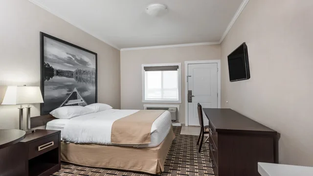 Super 8 by Wyndham Watrous photo 7