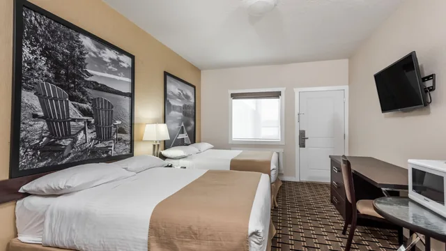 Super 8 by Wyndham Watrous photo 9