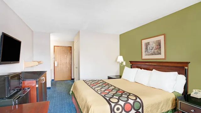 Super 8 by Wyndham West Memphis photo 7