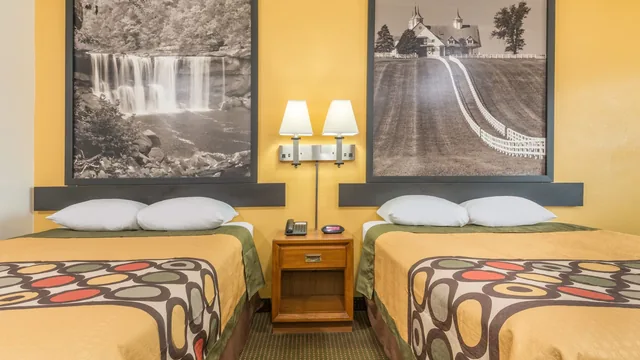 Super 8 by Wyndham Williamsburg photo 9