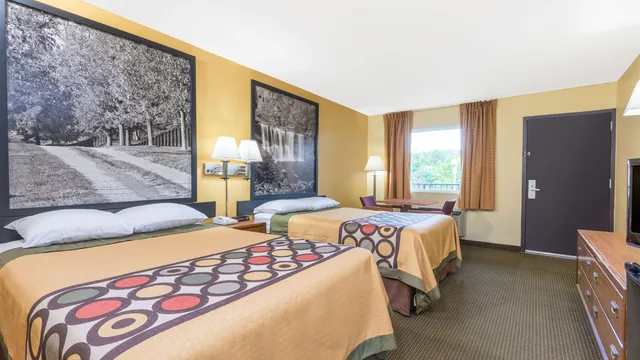 Super 8 by Wyndham Williamsburg photo 12