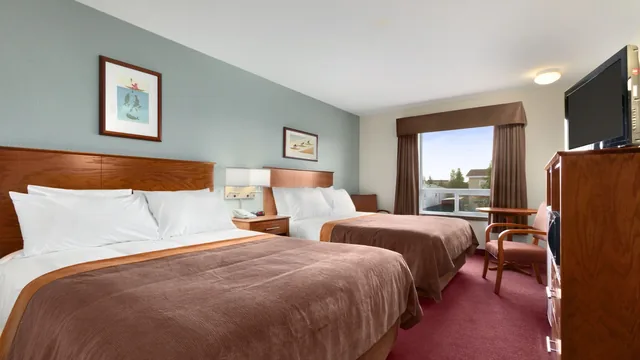 Super 8 by Wyndham Yellowknife photo 11