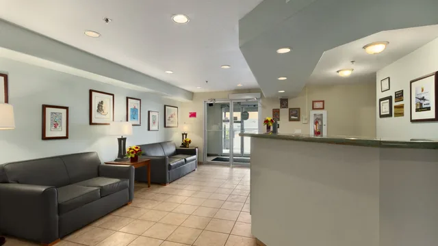 Super 8 by Wyndham Yellowknife photo 12