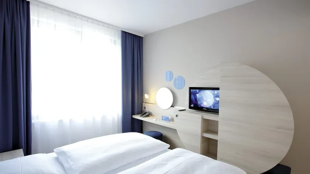 H2 Hotel Berlin Alexanderplatz photo 1