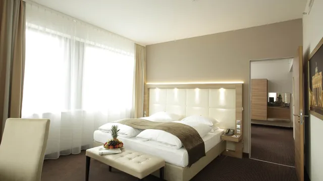 H4 Hotel Berlin Alexanderplatz photo 11