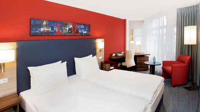 H+ Hotel Koln Bruhl photo 3