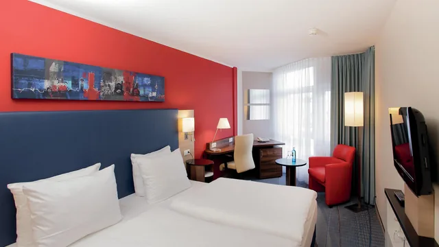 H+ Hotel Koln Bruhl photo 6