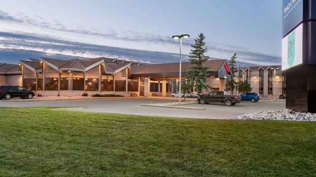 Royal Hotel West Edmonton, Trademark Collection by Wyndham photo 8