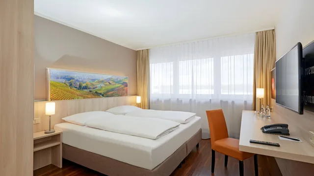 H+ Hotel Stuttgart Herrenberg photo 1