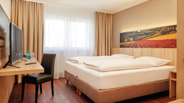 H+ Hotel Stuttgart Herrenberg photo 4
