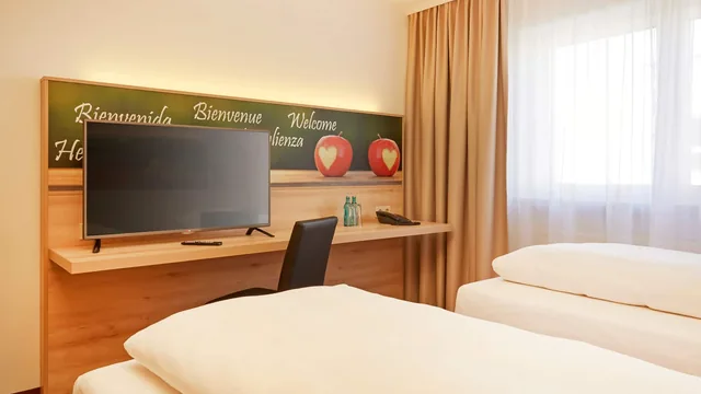 H+ Hotel Stuttgart Herrenberg photo 9