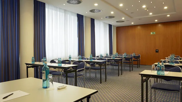 H4 Hotel Kassel photo 8