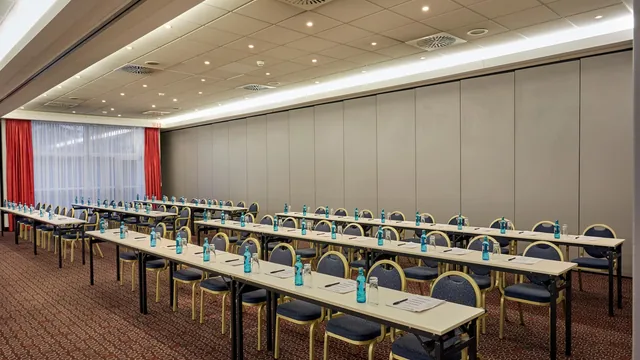 H+ Hotel Leipzig-Halle photo 9