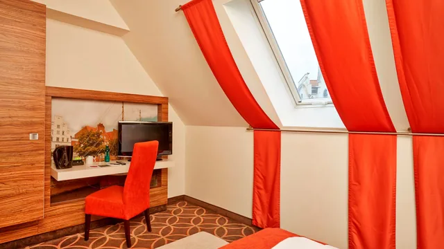 H+ Hotel Lubeck photo 2