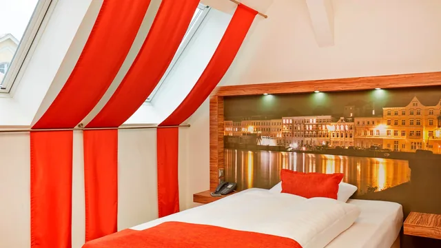 H+ Hotel Lubeck photo 7