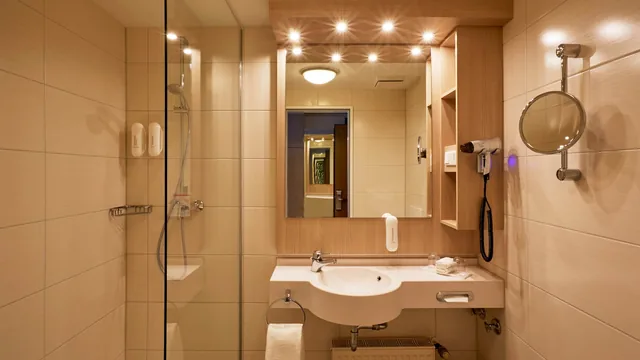 H+ Hotel Stade Herzog Widukind photo 4
