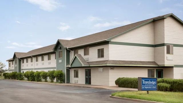 Travelodge by Wyndham Alpine photo 3