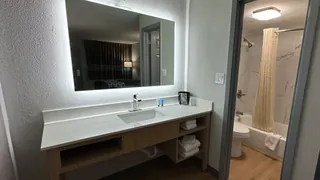Travelodge by Wyndham Gainesville