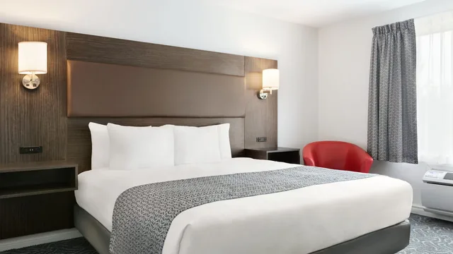Travelodge by Wyndham Rigaud photo 8