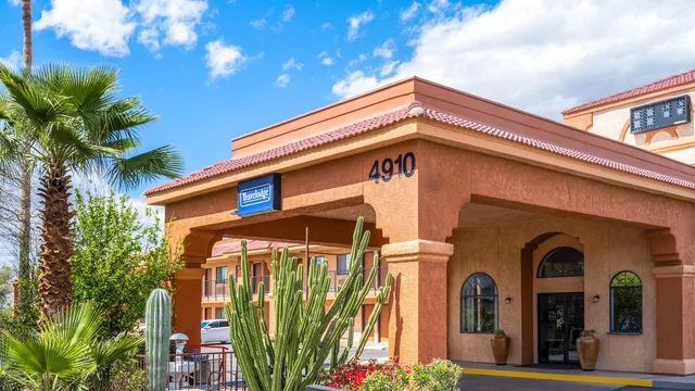 Travelodge by Wyndham Tucson AZ photo 12