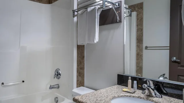 Travelodge by Wyndham Wetaskiwin photo 4