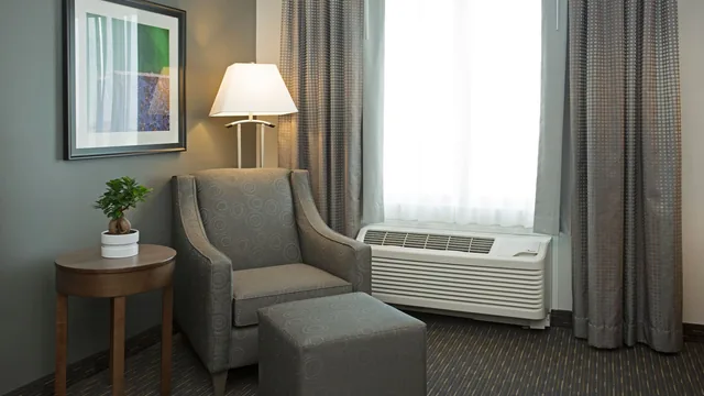 Wingate by Wyndham Calgary Airport photo 4