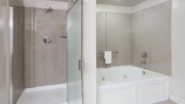Wingate by Wyndham Chesapeake photo 11