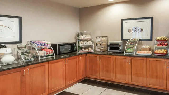 Wingate by Wyndham Edmonton West photo 8