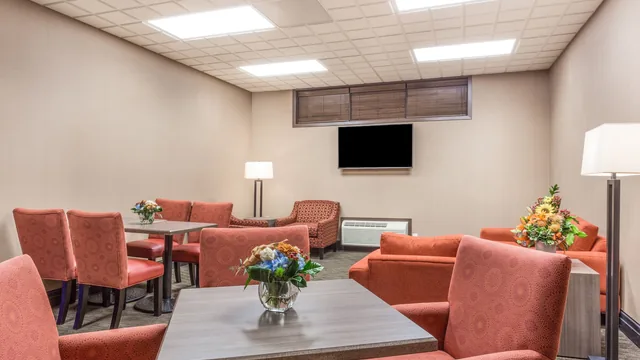 Wingate by Wyndham Regina photo 4