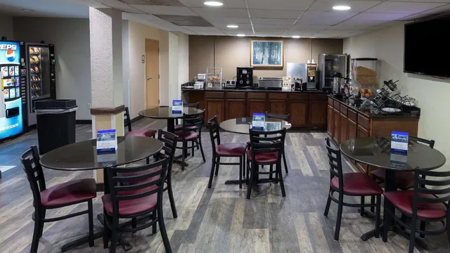 Wingate by Wyndham Somerset photo 1