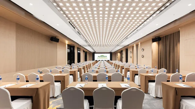 Wingate By Wyndham Wuhan Optics Valley photo 4
