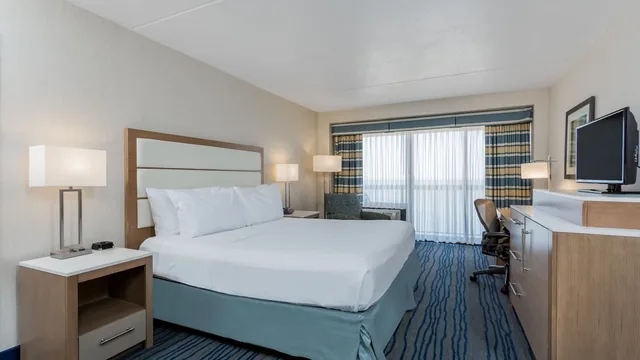 Wyndham Virginia Beach Oceanfront photo 3